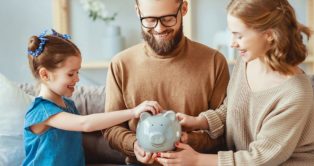 Pourquoi et comment inculquer la finance à vos enfants ?